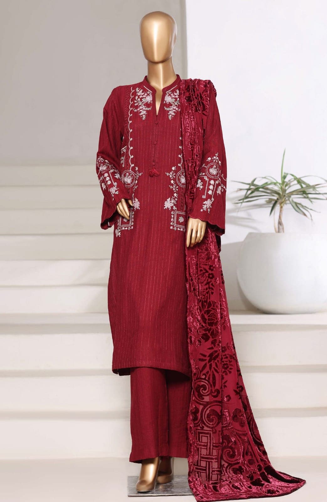 Sadabahar Embroidered Dhanak Stitched 3 Piece Suit